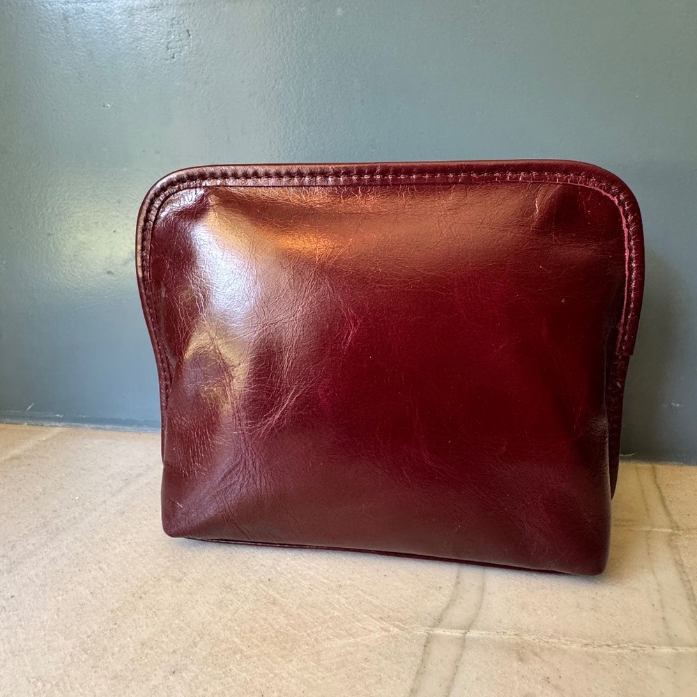 NWOT Hobo Leather Makeup Bag/ Cosmetic Pouch/ Travel Essentials